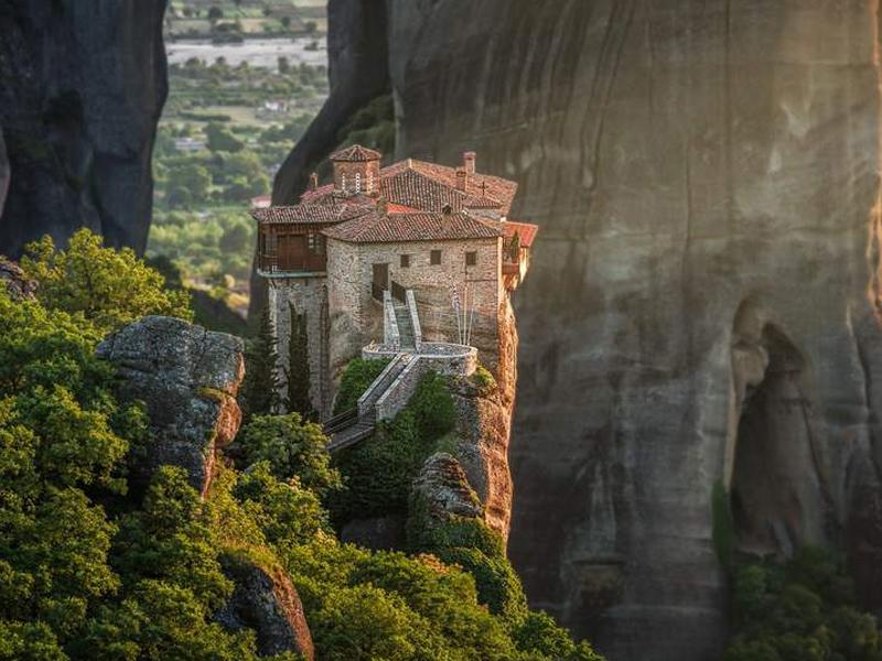Book a 6 Day Tour Of The Peloponnese, Delphi & Meteora
